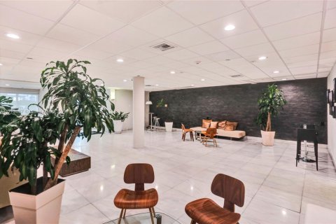 Купить кондоминиум в Майами-Бич, Флорида 2 спальни, 91.32м2, № 1940840 - фото 29