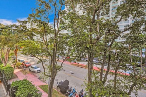 Купить кондоминиум в Майами-Бич, Флорида 2 спальни, 91.32м2, № 1940840 - фото 26