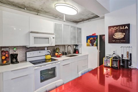 Купить кондоминиум в Майами-Бич, Флорида 2 спальни, 91.32м2, № 1940840 - фото 12