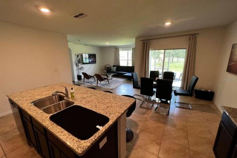 Villa ou maison à louer à Lakeland, Floride: 4 chambres, 173.45 m2 № 2405198 - photo 3