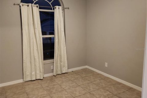 Villa ou maison à louer à Kissimmee, Floride: 4 chambres, 192.03 m2 № 2376578 - photo 15