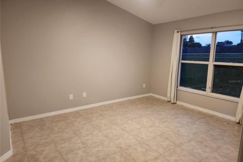 Villa ou maison à louer à Kissimmee, Floride: 4 chambres, 192.03 m2 № 2376578 - photo 13