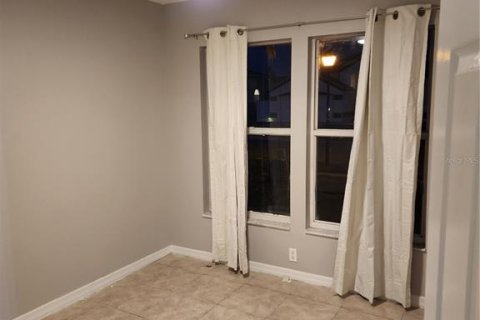 Villa ou maison à louer à Kissimmee, Floride: 4 chambres, 192.03 m2 № 2376578 - photo 19