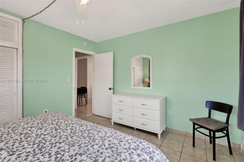 Condominio en venta en Miami, Florida, 2 dormitorios, 82.03 m2 № 2007811 - foto 13