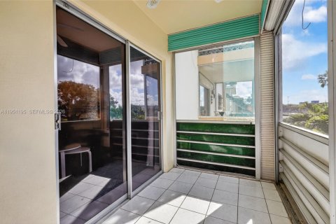 Condominio en venta en Miami, Florida, 2 dormitorios, 82.03 m2 № 2007811 - foto 19