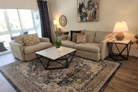 Condo in Bradenton, Florida, 2 bedrooms  № 2098806 - photo 5