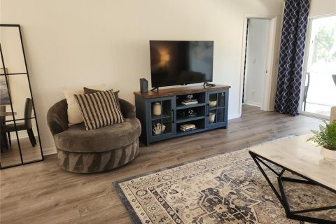 Condo in Bradenton, Florida, 2 bedrooms  № 2098806 - photo 7
