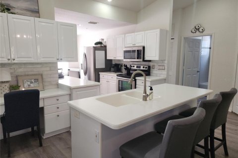 Condo in Bradenton, Florida, 2 bedrooms  № 2098806 - photo 9