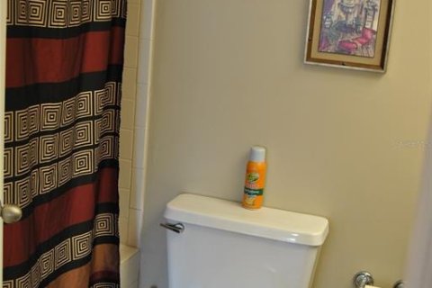 Condo in New Port Richey, Florida, 2 bedrooms  № 1909295 - photo 19
