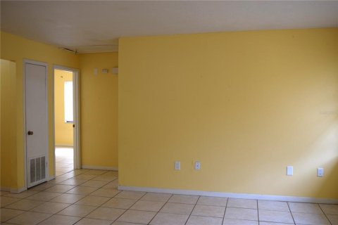 Apartamento en alquiler en Gainesville, Florida, 2 dormitorios, 76.51 m2 № 2284834 - foto 5