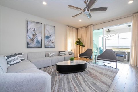 Casa en venta en Davenport, Florida, 7 dormitorios, 304.91 m2 № 1816858 - foto 22