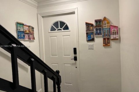 Adosado en alquiler en Hollywood, Florida, 2 dormitorios, 97.55 m2 № 2009722 - foto 11