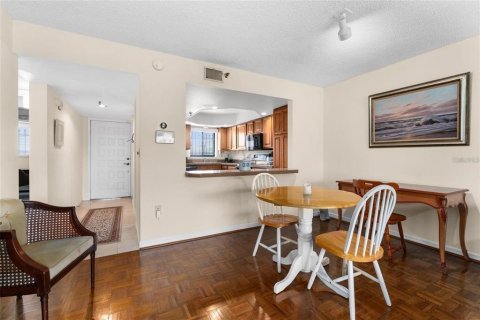 Condominio en venta en Casselberry, Florida, 2 dormitorios, 105.63 m2 № 2226622 - foto 10