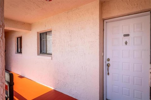 Condominio en venta en Casselberry, Florida, 2 dormitorios, 105.63 m2 № 2226622 - foto 3