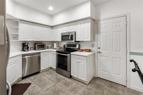 Condo in Bradenton, Florida, 2 bedrooms № 2166776 - photo 16
