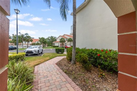 Condo in Bradenton, Florida, 2 bedrooms № 2166776 - photo 6