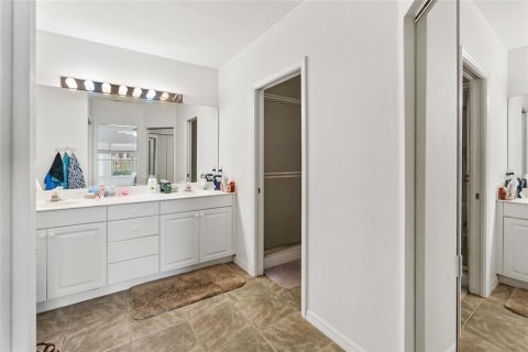 Condo in Bradenton, Florida, 2 bedrooms № 2166776 - photo 22