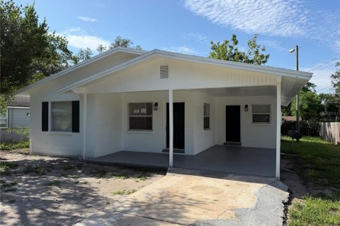 House in Tampa, Florida 3 bedrooms, 105.35 sq.m. № 2284613