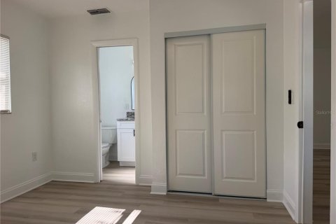 Villa ou maison à vendre à Tampa, Floride: 3 chambres, 105.35 m2 № 2284613 - photo 6