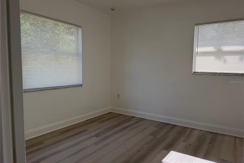 Villa ou maison à vendre à Tampa, Floride: 3 chambres, 105.35 m2 № 2284613 - photo 5