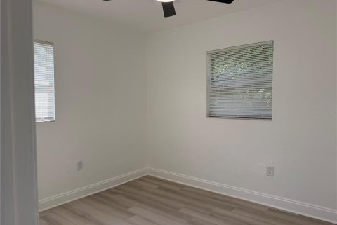 Villa ou maison à vendre à Tampa, Floride: 3 chambres, 105.35 m2 № 2284613 - photo 10