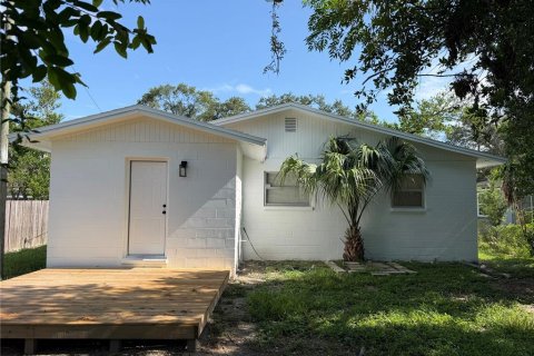 Villa ou maison à vendre à Tampa, Floride: 3 chambres, 105.35 m2 № 2284613 - photo 16