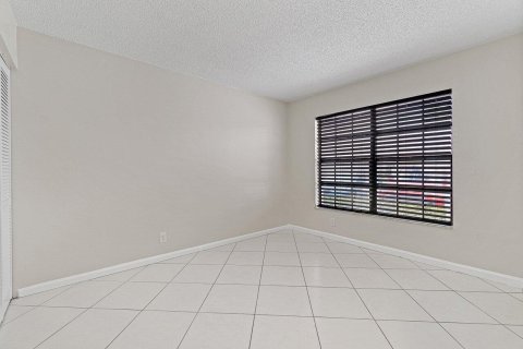 Appartement à louer à Boca Raton, Floride: 3 chambres, 119.47 m2 № 2415862 - photo 18