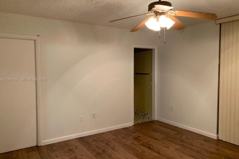 Copropriété à louer à Miami, Floride: 2 chambres, 89.65 m2 № 2050869 - photo 9