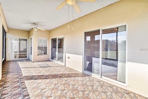 House in BELLALAGO in Kissimmee, Florida 3 bedrooms, 156.73 sq.m. № 2403662 - photo 22