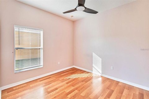 House in BELLALAGO in Kissimmee, Florida 3 bedrooms, 156.73 sq.m. № 2403662 - photo 12