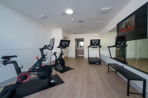 Villa ou maison à louer à North Miami, Floride: 3 chambres, 47955.41 m2 № 1963895 - photo 11