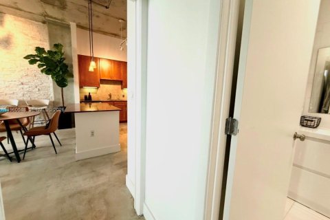 Снять в аренду кондоминиум в Майами, Флорида 1 спальня, 73.76м2, № 2027728 - фото 16