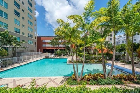 Снять в аренду кондоминиум в Майами, Флорида 1 спальня, 73.76м2, № 2027728 - фото 28