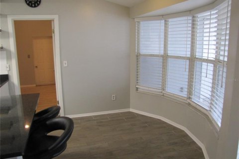 Villa ou maison à louer à Tampa, Floride: 3 chambres, 171.78 m2 № 2099814 - photo 6