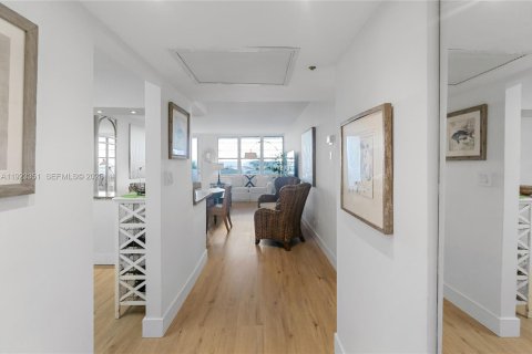 Copropriété à louer à Miami Beach, Floride: 1 chambre, 77.57 m2 № 2335308 - photo 15