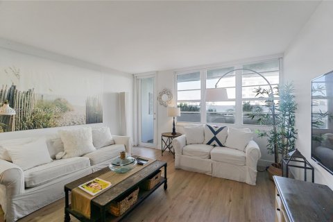 Condo à Miami Beach, Floride, 1 chambre  № 2335308