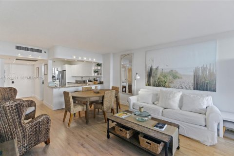 Copropriété à louer à Miami Beach, Floride: 1 chambre, 77.57 m2 № 2335308 - photo 6