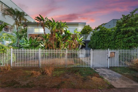 Condo in Miami Beach, Florida, 1 bedroom  № 2081666