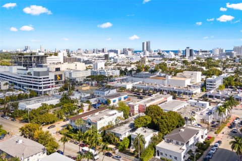 Condo in Miami Beach, Florida, 1 bedroom  № 2081666 - photo 28