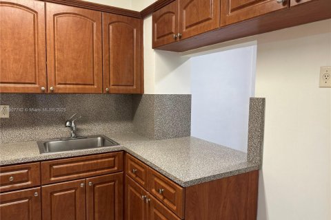 Купить кондоминиум в Майами-Бич, Флорида 1 спальня, 73.58м2, № 2013098 - фото 12