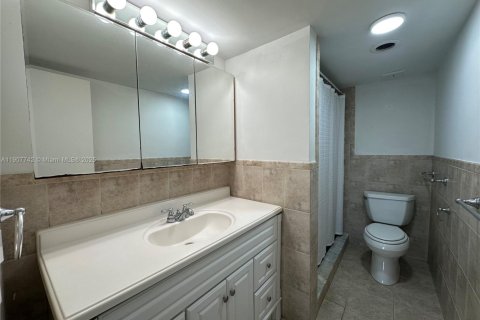 Купить кондоминиум в Майами-Бич, Флорида 1 спальня, 73.58м2, № 2013098 - фото 14