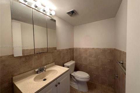 Купить кондоминиум в Майами-Бич, Флорида 1 спальня, 73.58м2, № 2013098 - фото 18