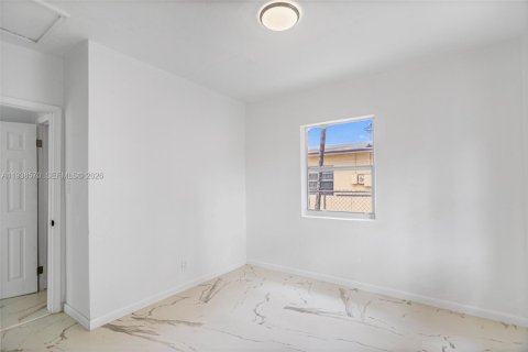 Villa ou maison à louer à Hallandale Beach, Floride: 3 chambres, 142.88 m2 № 1999126 - photo 30