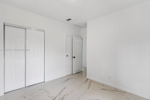 Villa ou maison à louer à Hallandale Beach, Floride: 3 chambres, 142.88 m2 № 1999126 - photo 28