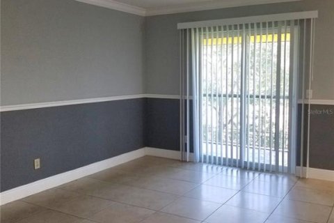 Condominio en alquiler en Orlando, Florida, 2 dormitorios, 84.08 m2 № 1910079 - foto 3