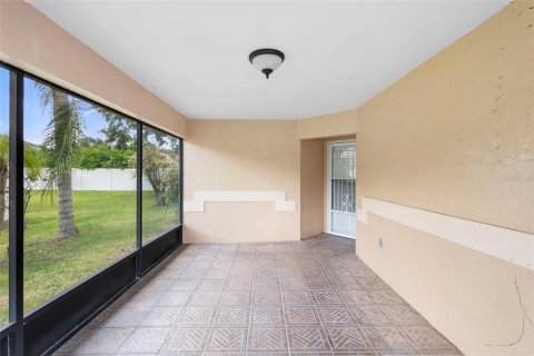 Casa en venta en Kissimmee, Florida, 3 dormitorios, 163.32 m2 № 1908897 - foto 19