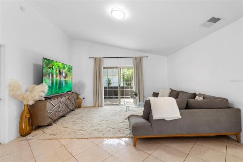 Casa en venta en Kissimmee, Florida, 3 dormitorios, 163.32 m2 № 1908897 - foto 4