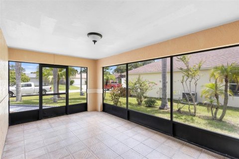 Casa en venta en Kissimmee, Florida, 3 dormitorios, 163.32 m2 № 1908897 - foto 20