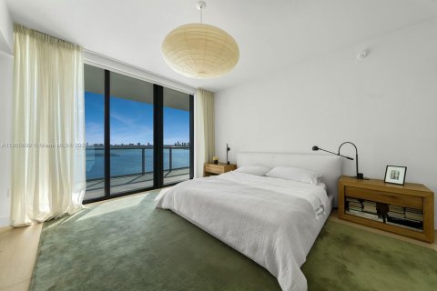 Купить кондоминиум в Майами, Флорида 3 спальни, 215.07м2, № 1956822 - фото 2