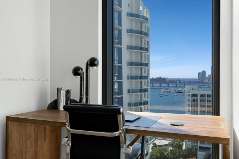 Купить кондоминиум в Майами, Флорида 3 спальни, 215.07м2, № 1956822 - фото 17